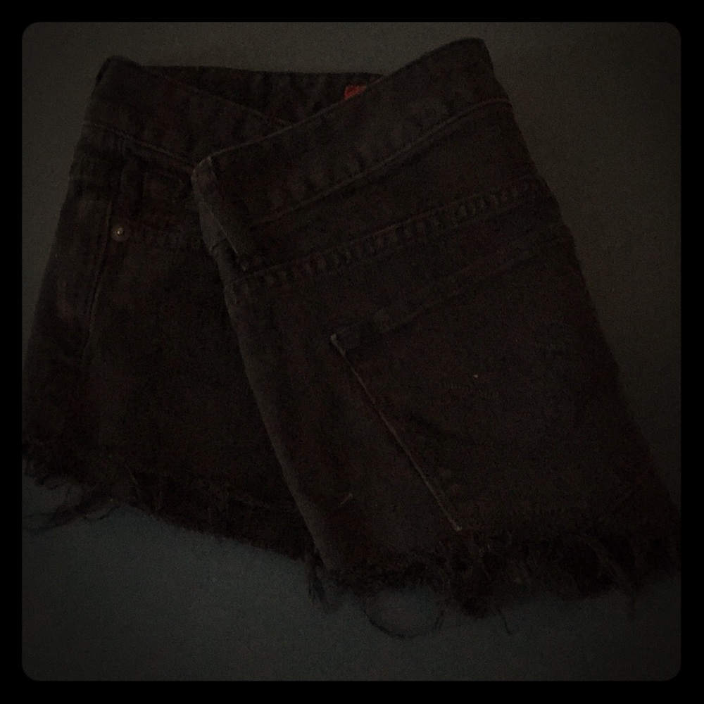Express shorts that are gently used